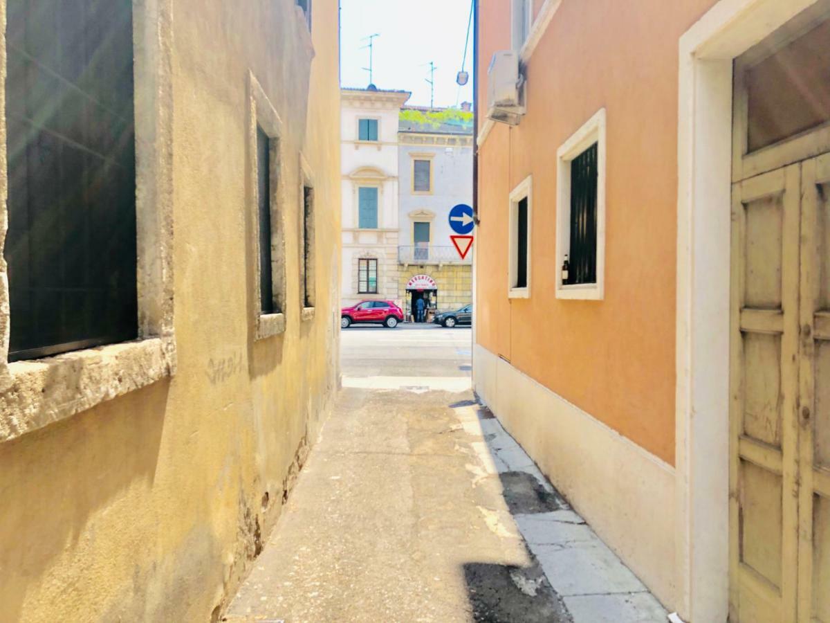 Appartamento Portapalio40 Con Parcheggio Verona Exteriér fotografie