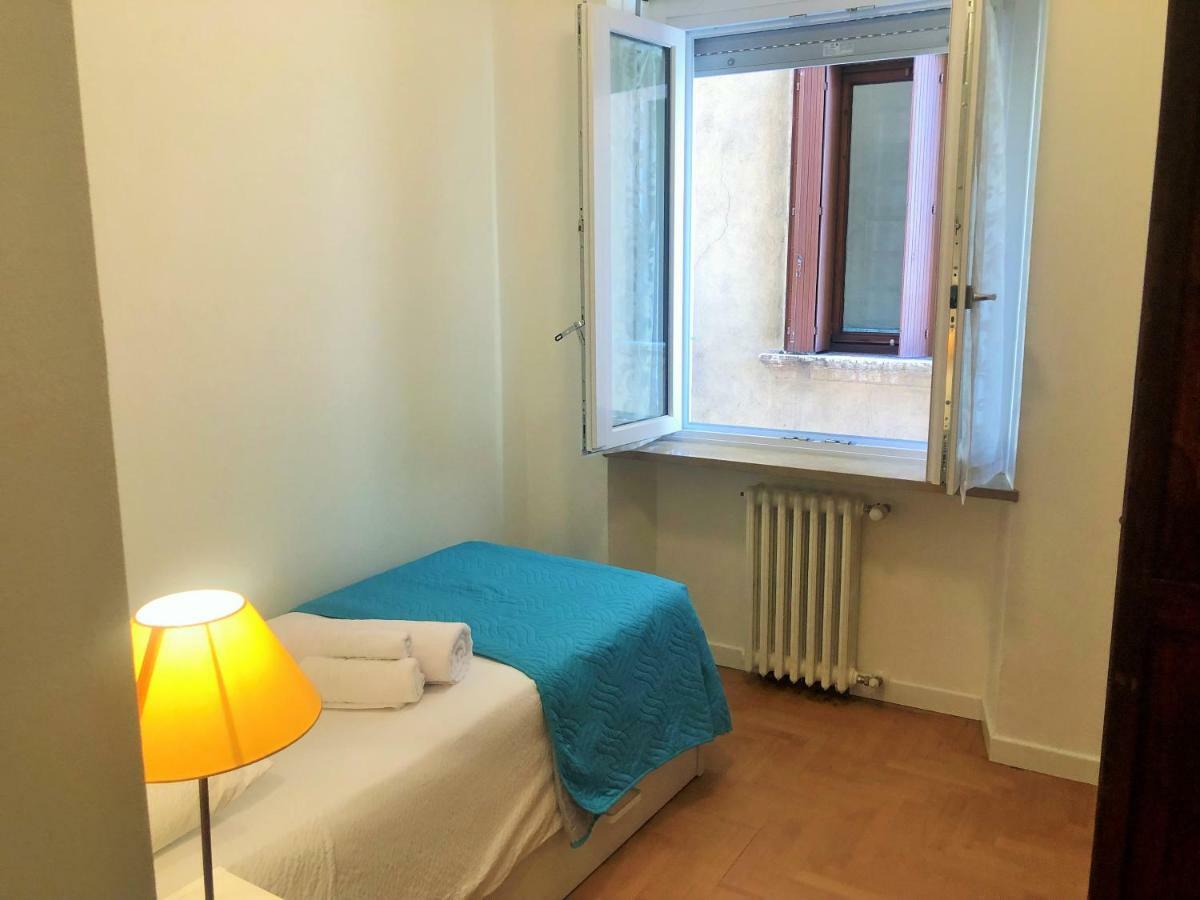 Appartamento Portapalio40 Con Parcheggio Verona Exteriér fotografie
